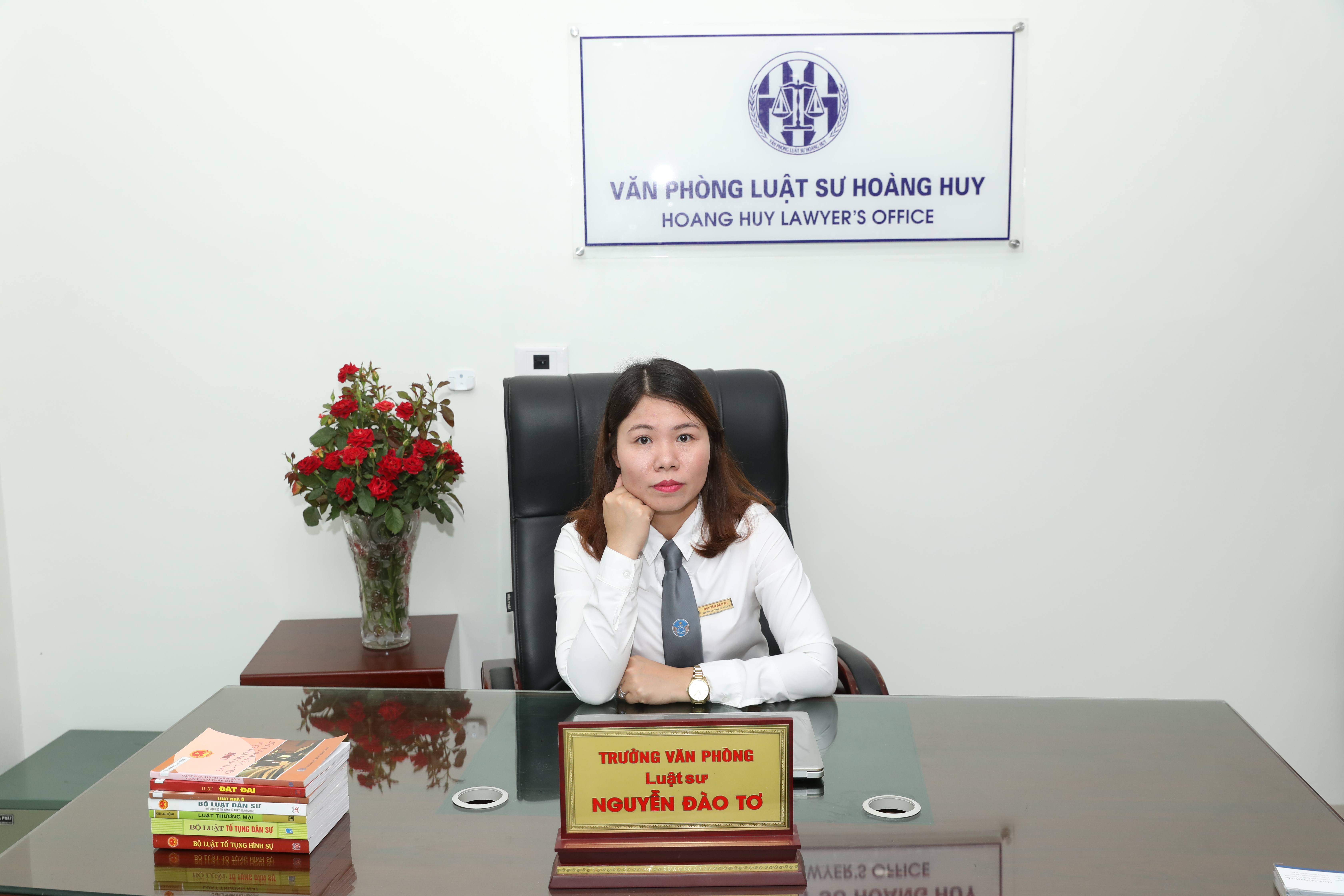 TRƯỞNG VĂN PHÒNG LUẬT SƯ HOÀNG HUY